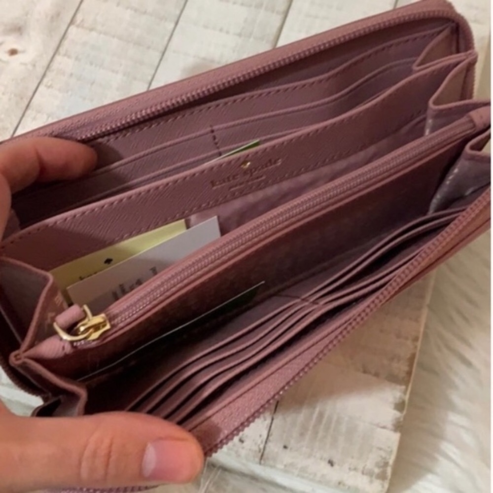 Kate Spade ♠️ Greta Wallet - Picture 2 of 2